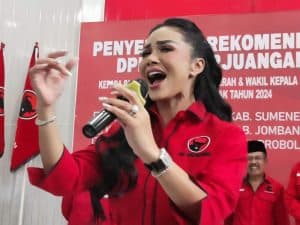Dapat Surat Tugas Maju Pilwali Batu, Krisdayanti Sumbang Lagu