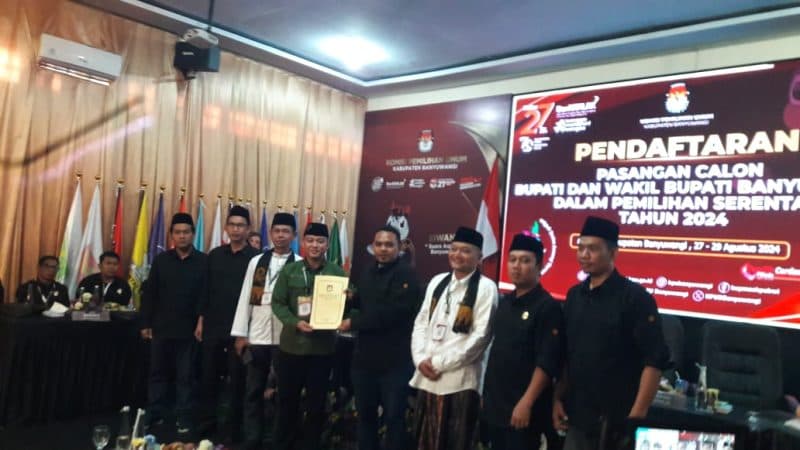 Gus Makki – Ali Ruchi Susul Lawan Petahana Daftar ke KPU Banyuwangi