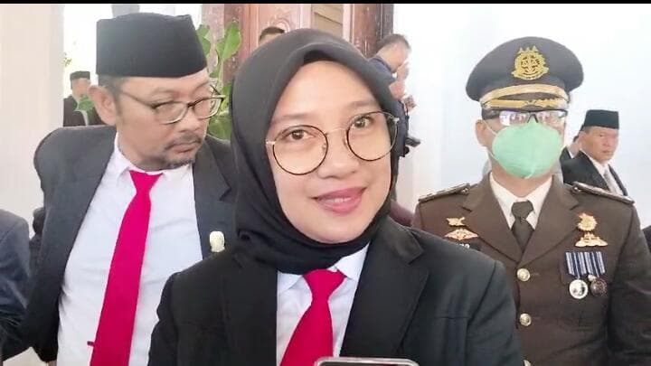 Ini Komentar Ipuk Soal Lawan Bumbung Kosong di Pilkada Banyuwangi 2024
