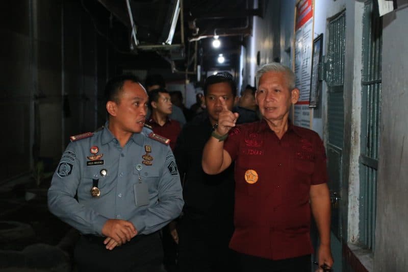 Sidak Malam Hari Di Lapas Banyuwangi, Ini Temuan Kadivpas Jatim