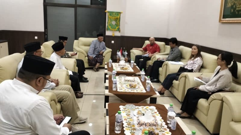 Kedubes Inggris Kunjungan ke PWNU Jatim Bahas Israel-Palestina