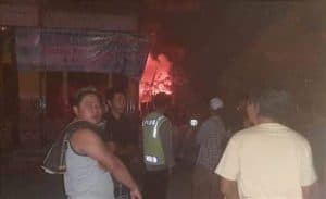 Akibat Korsleting Listrik, Pabrik Helem Di Jombang Hangus Terbakar