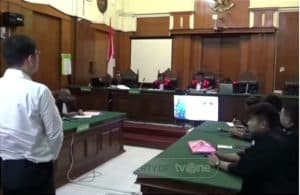 Diduga Terima Suap, 3 Hakim Pembebas Ronald Tannur Ditangkap