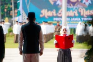 Pj Gubernur Jatim Adhy Karyono Pimpin Apel Hari Santri Tahun 2024