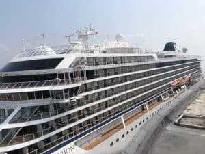 Kapal Pesiar MS. Viking Orion Sandar ke Pelabuhan Tanjung Perak