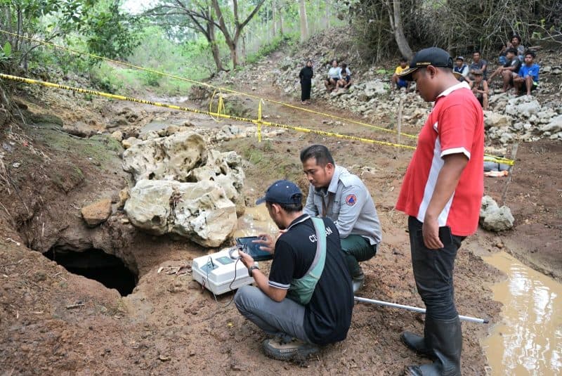 BPBD Jatim dan ITS Kaji Fenomena Lubang Penyedot Air Sungai di Blitar