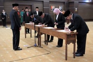 Menkop Lantik Empat Pejabat Eselon Demi Sukseskan 16 Program Prioritas