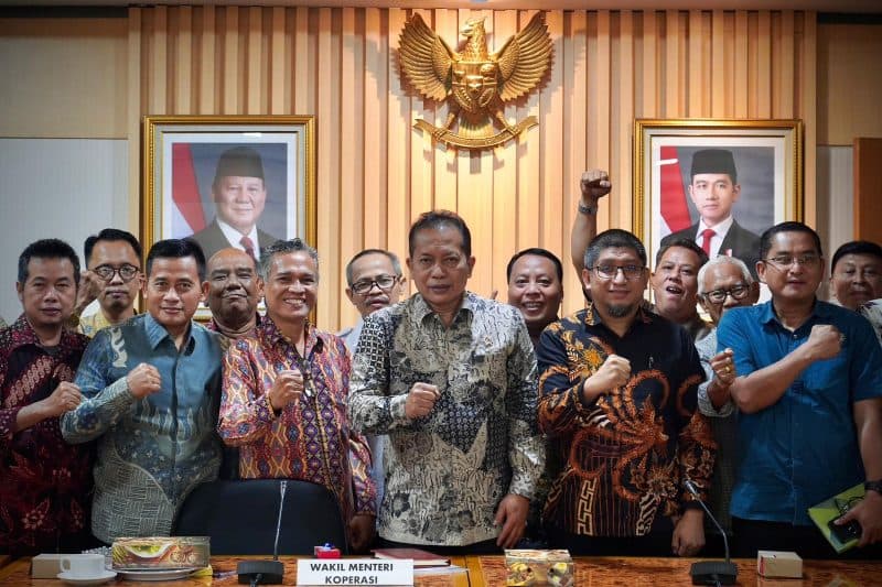 Kemenkop & Inkopontren Jajaki Program Makan Bergizi Gratis di Ponpes