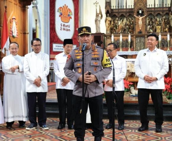 Ucapan Hari Natal Kapolri: Semoga KasihNya Menjadikan Bangsa Kita Kuat
