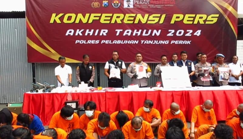 Polres Tanjung Perak Ungkap 356 Kasus Narkoba di Tahun 2024