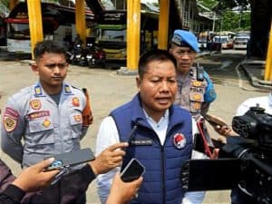 Jaga Keselamatan, Polda Jatim Gelar Tes Urine Sopir Bus di Purabaya