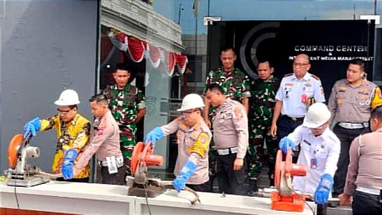 Polrestabes Surabaya Gelar Rilis Akhir Tahun & Pemusnahan Barang Bukti