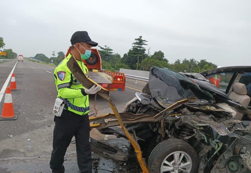Kecelakaan di Tol Jombang KM 677, Tewaskan Dua Pegawai Dinas Sosial