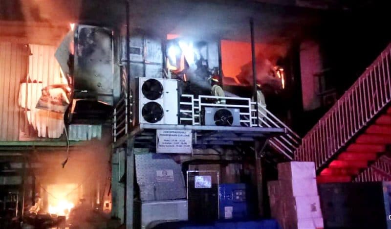 Gudang Frozen Food Milik Toko Afco Terbakar Di Jombang