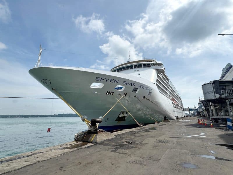 Seven Seas Voyager Awali Kunjungan Kapal Pesiar di Tanjung Perak 2025