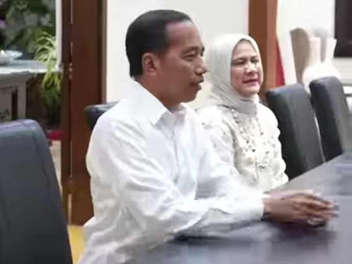 Jokowi dengan Gaya Santainya Sambut Positif Pertemuan Prabowo-Megawati