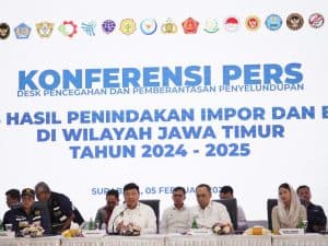 TPS Surabaya Awasi Pelabuhan dengan Alat Pemindai Petikemas Baru