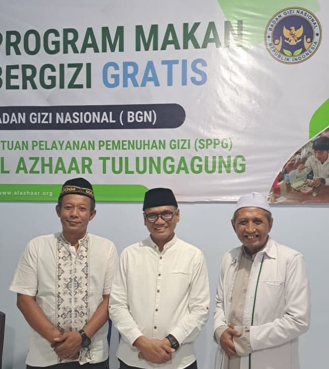Pj Bupati Tulungagung Tinjau Pelaksanaan MBG di Pesantren Al Azhaar
