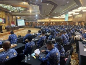 Prabowo & Pj Gubernur Jatim Kompak: Pangkas Anggaran ‘Gendut’ Demi MBG