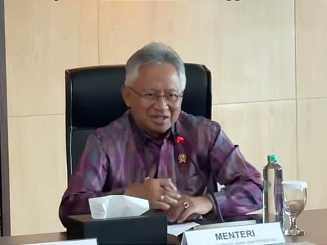 Ini Alasan Prabowo Copot Mendiktisaintek Satryo