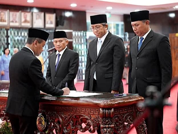 Bahlil Rombak Tubuh SKK Migas, Lantik 3 Pejabat Baru