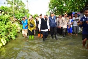 Khofifah Instruksikan Evakuasi Korban Banjir&Kerahkan Bantuan Logistik