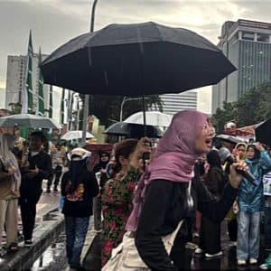 Surabaya International Women’s Day: Tuntut Kesetaraan & Tolak RUU TNI