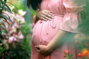 Ibu Hamil Wajib Tahu! Layanan Aplikasi Jatim Ini Jadi Penyelamat Bayi