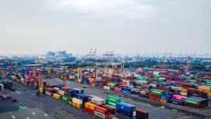 Arus Ekspor TPS Surabaya Kalahkan Standar Bongkar Muat Kemenhub