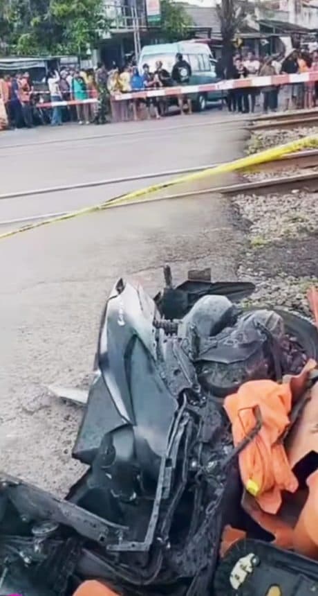 KA Malioboro Tabrak 7 Kendaraan di Magetan, 4 Tewas 3 Luka Berat