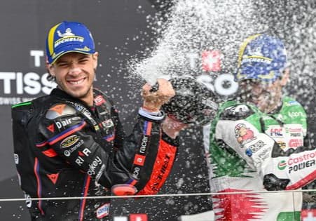 Marco Bezzecchi Juara Silverstone, Zarco Kedua & Marquez Posisi Ketiga