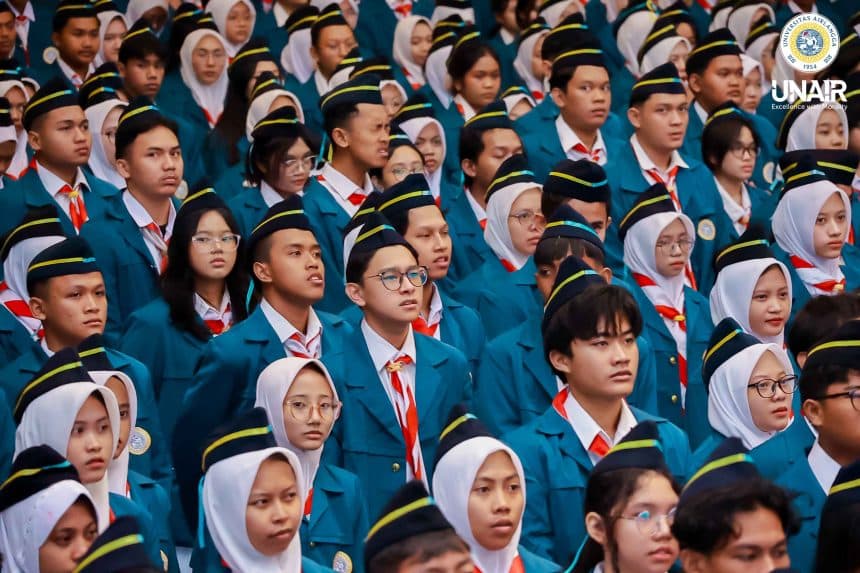 UNAIR Sambut 9.437 Mahasiswa Baru, Ada Ratusan Pelajar Luar Negeri