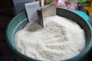 Cek Harga Pangan Hari Ini: Beras dan Bawang Merah Turun Signifikan