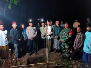 Doa & Dukungan Sertai Peletakan Batu Pertama Pesantren Impian di Ngelo