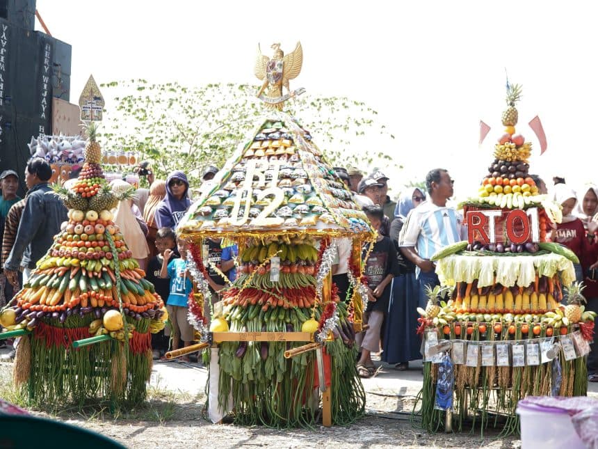 Otonomi Desa Kuno dalam Tradisi Sedekah Bumi di Lamongan
