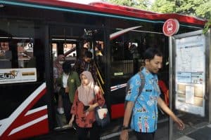 Trayek Baru Tak Boleh Matikan Transportasi Eksisting Surabaya