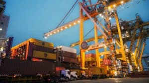 TPS Surabaya: Peningkatan Arus Peti Kemas Internasional di Atas 3%