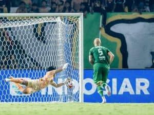 Ribuan Bonek Terdiam, Usai Gol Dramatis di Menit Akhir PSIM di GBT