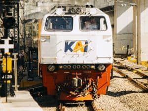Kereta Api hanya Berhenti di Stasiun Jatinegara Mulai 31 Agust-2 Sept