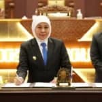 DPRD dan Pemprov Jatim Sahkan Dua Perda Baru