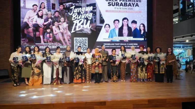 Film Jangan Buang Ibu: Leo Pictures Beri Award Perempuan Inspiratif