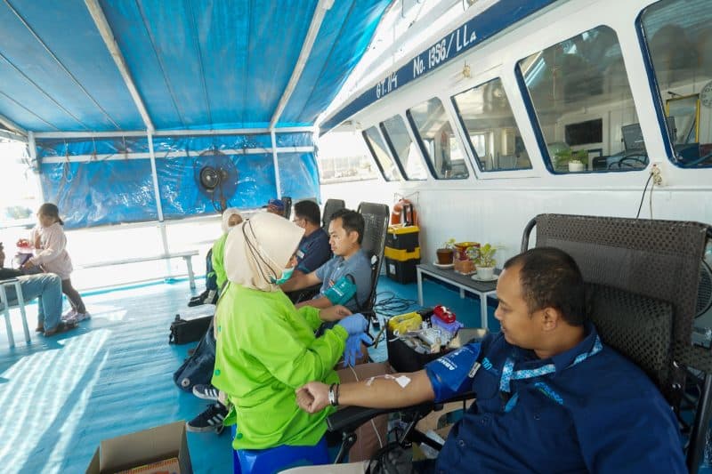 Pelindo Marine Service Gelar Donor Darah di Kapal Rumah Sakit Terapung