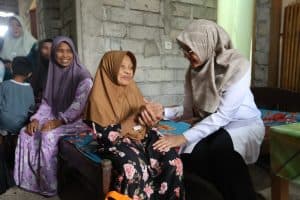 Rantang Kasih Sasar 3.000 Lansia di Banyuwangi