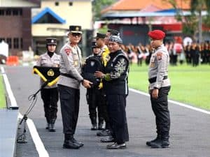 Polda Jatim Gelar Apel Besar Petugas Polmas & Satkamling Pasca Pilkada