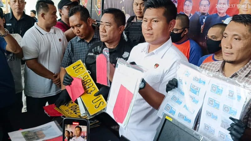 Polisi Bongkar Penimbunan BBM Subsidi ber-Barcode di Tulungagung