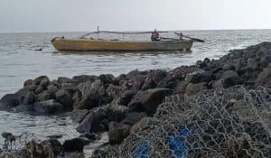 Nelayan Kenjeran Tak Berani Melaut Akibat Cuaca Buruk