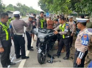 Bendahara Umum Partai Demokrat Renville Meninggal Dunia Tabrak Pikcup