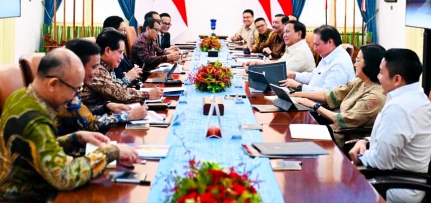 Prabowo Gelar Rapat Terbatas Sikapi Kebijakan Tarif AS, Ini Hasilnya