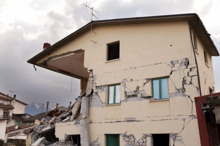 Gempa M 7,7 di Nagekeo NTT: 2.000 Warga Evakuasi Mandiri