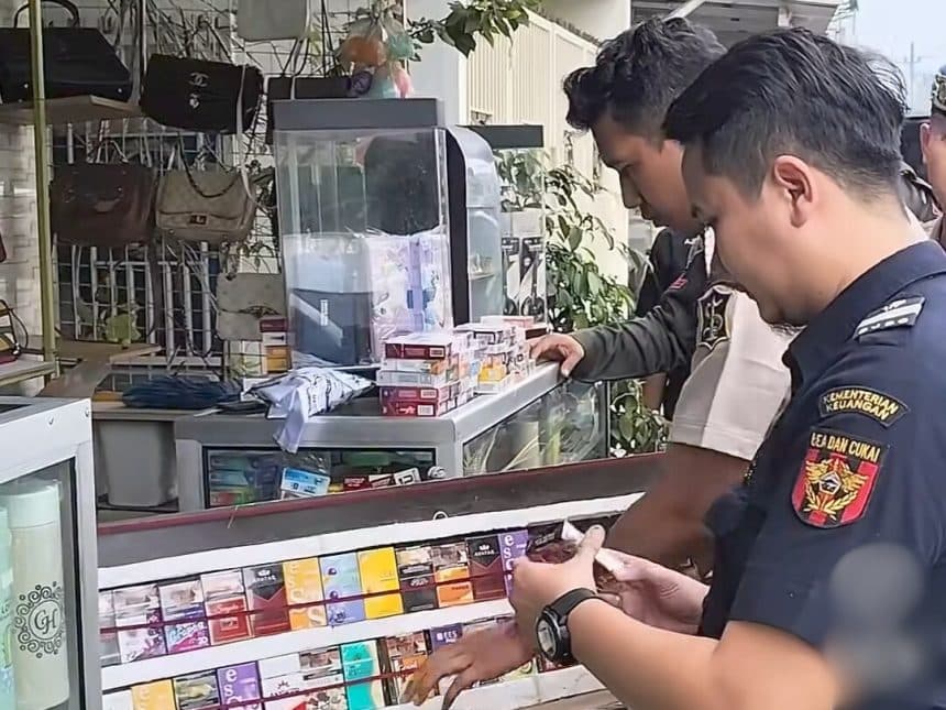 Razia Gabungan di Surabaya Sita Rokok Ilegal Senilai Rp750 Juta